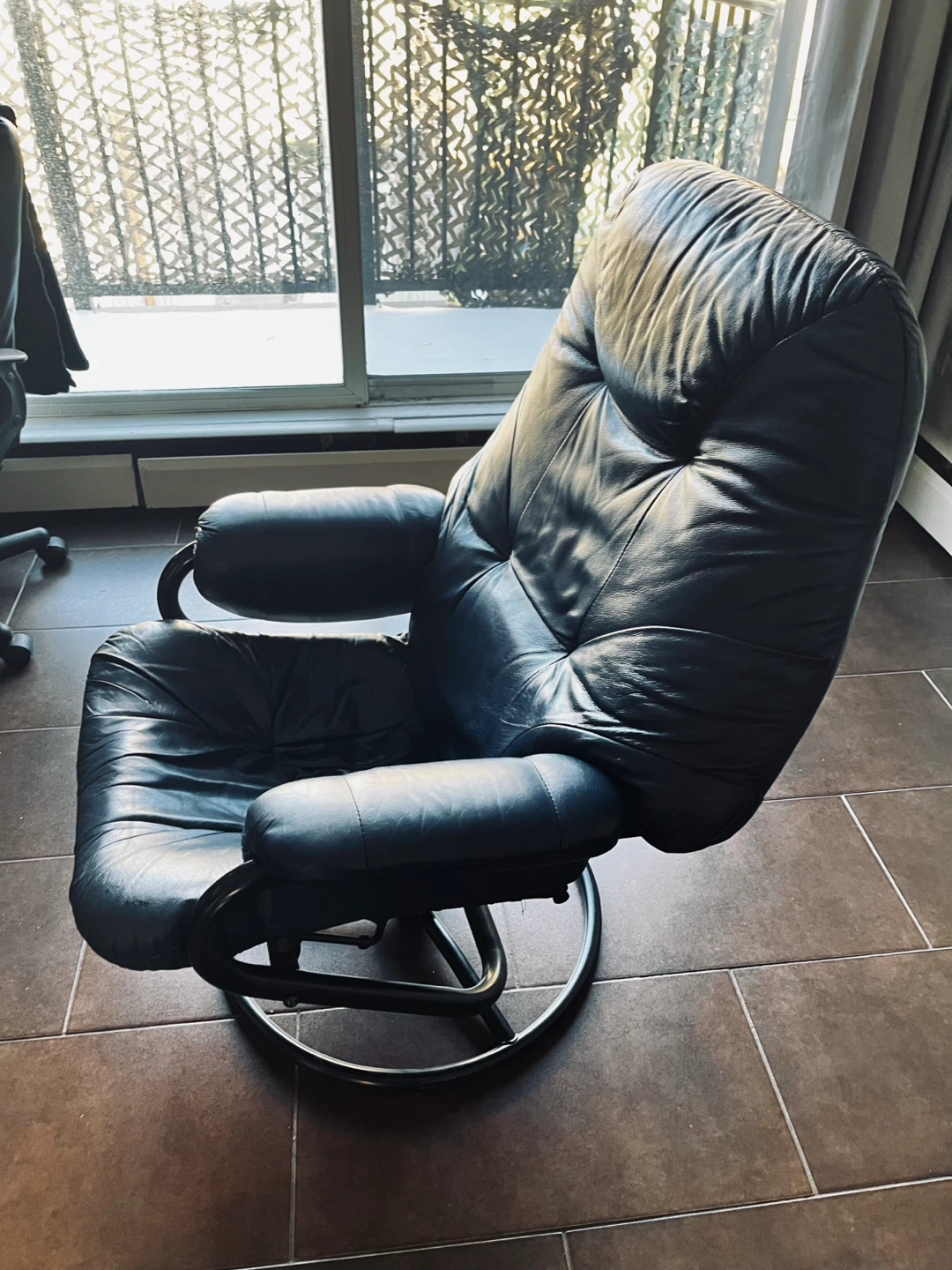 Leather Swivel Recliner Chair with Ottoman - Blue