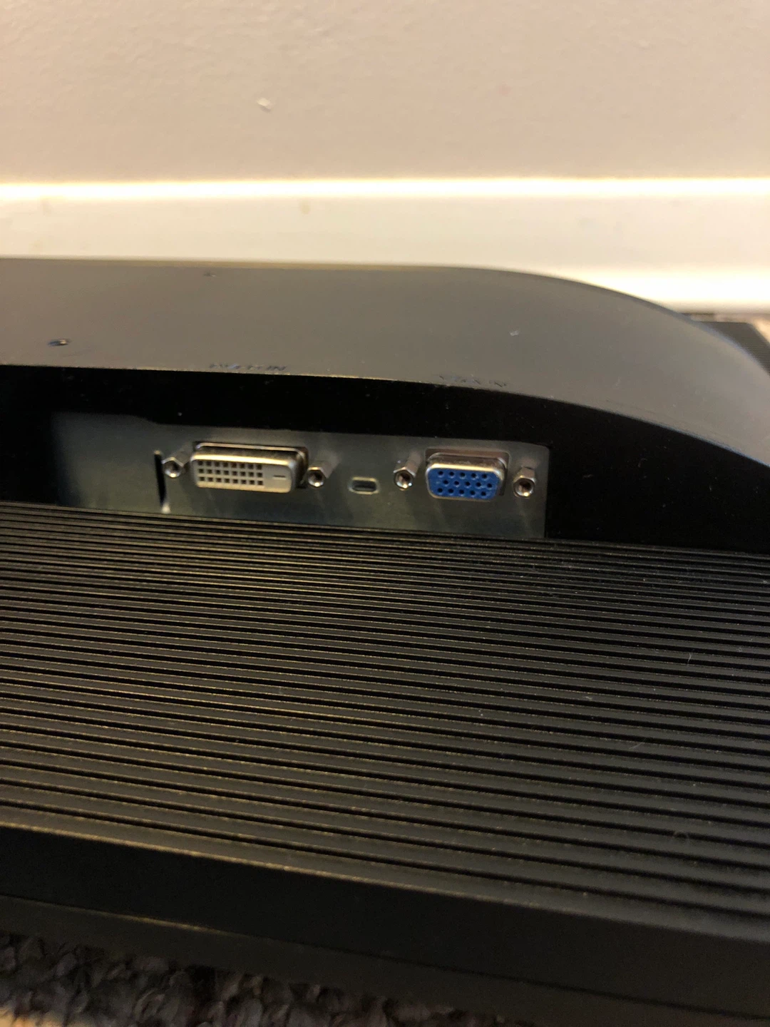 Acer V226WL 22" LCD Monitor - photo 3