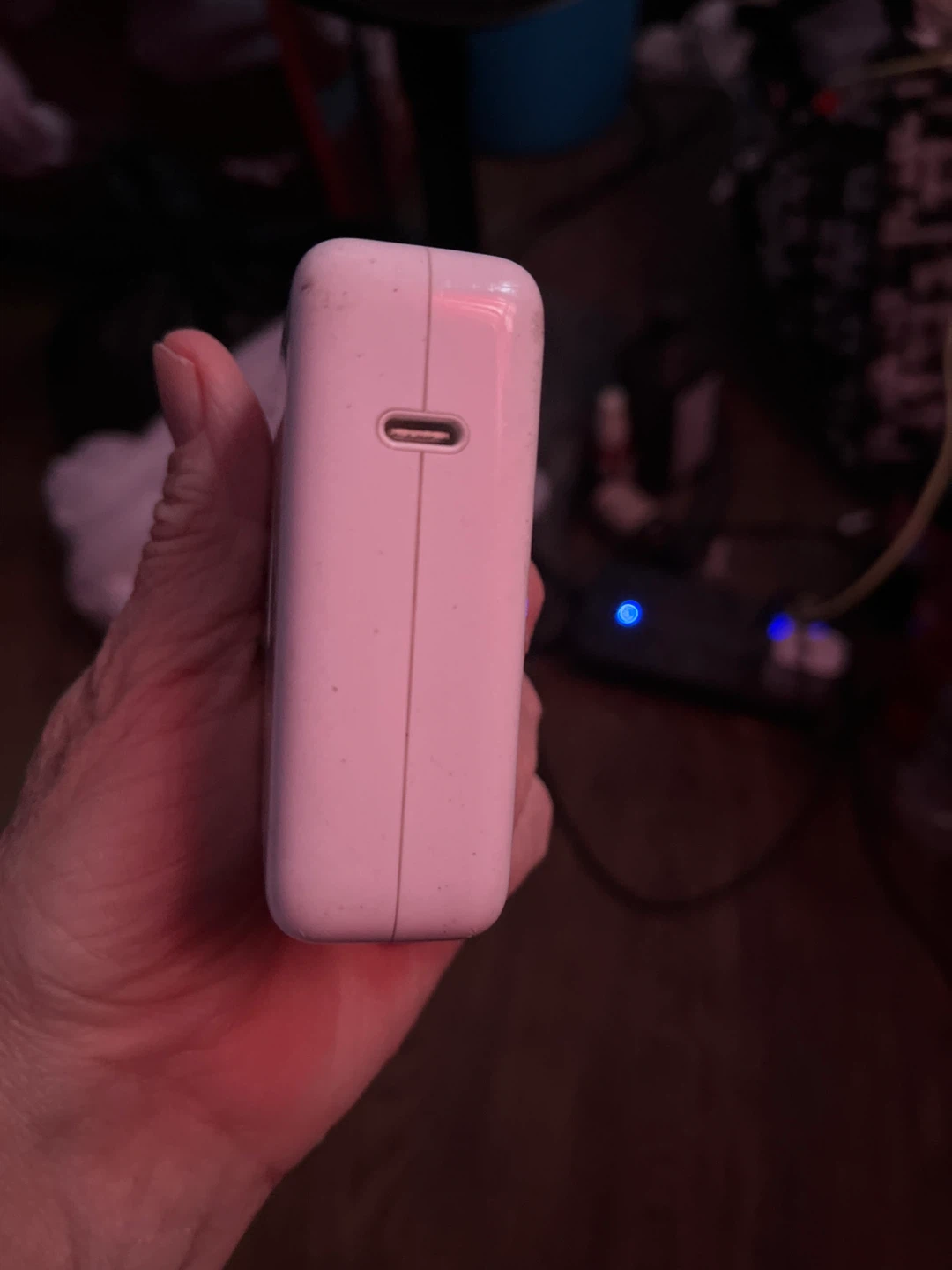 Apple USB-C Power Adapter - photo 3