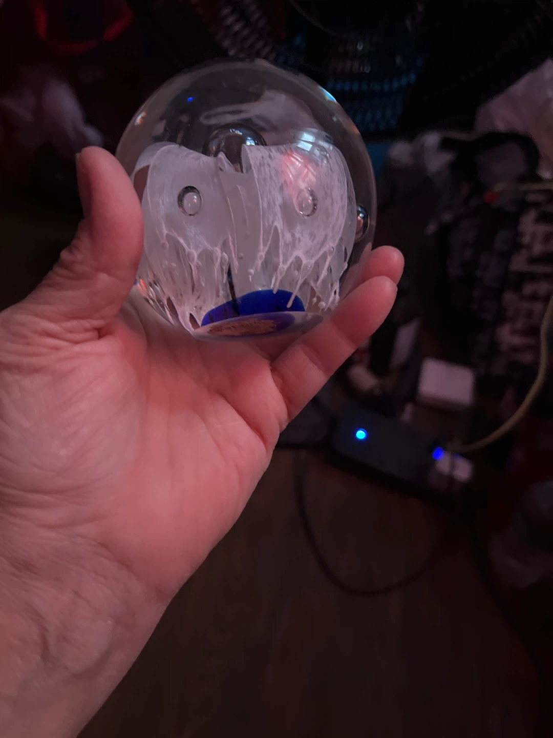 Glass jellyfish paperweight - photo 2