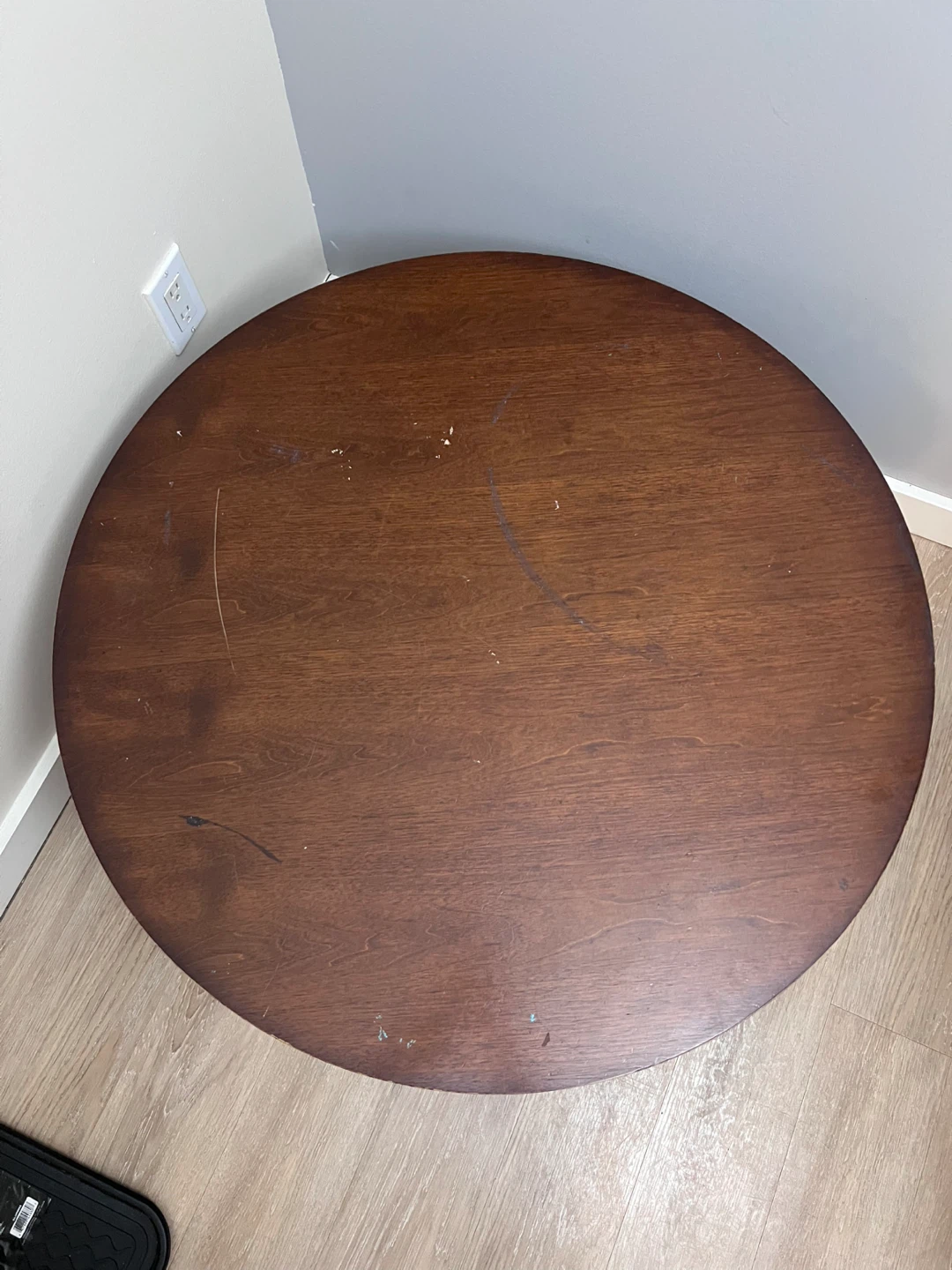 Round Wooden Coffee Table - photo 2
