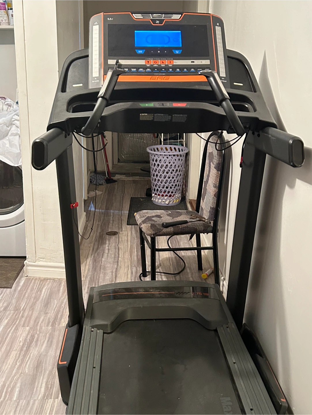 MaxComfort 5.3 AT Treadmill - photo 3