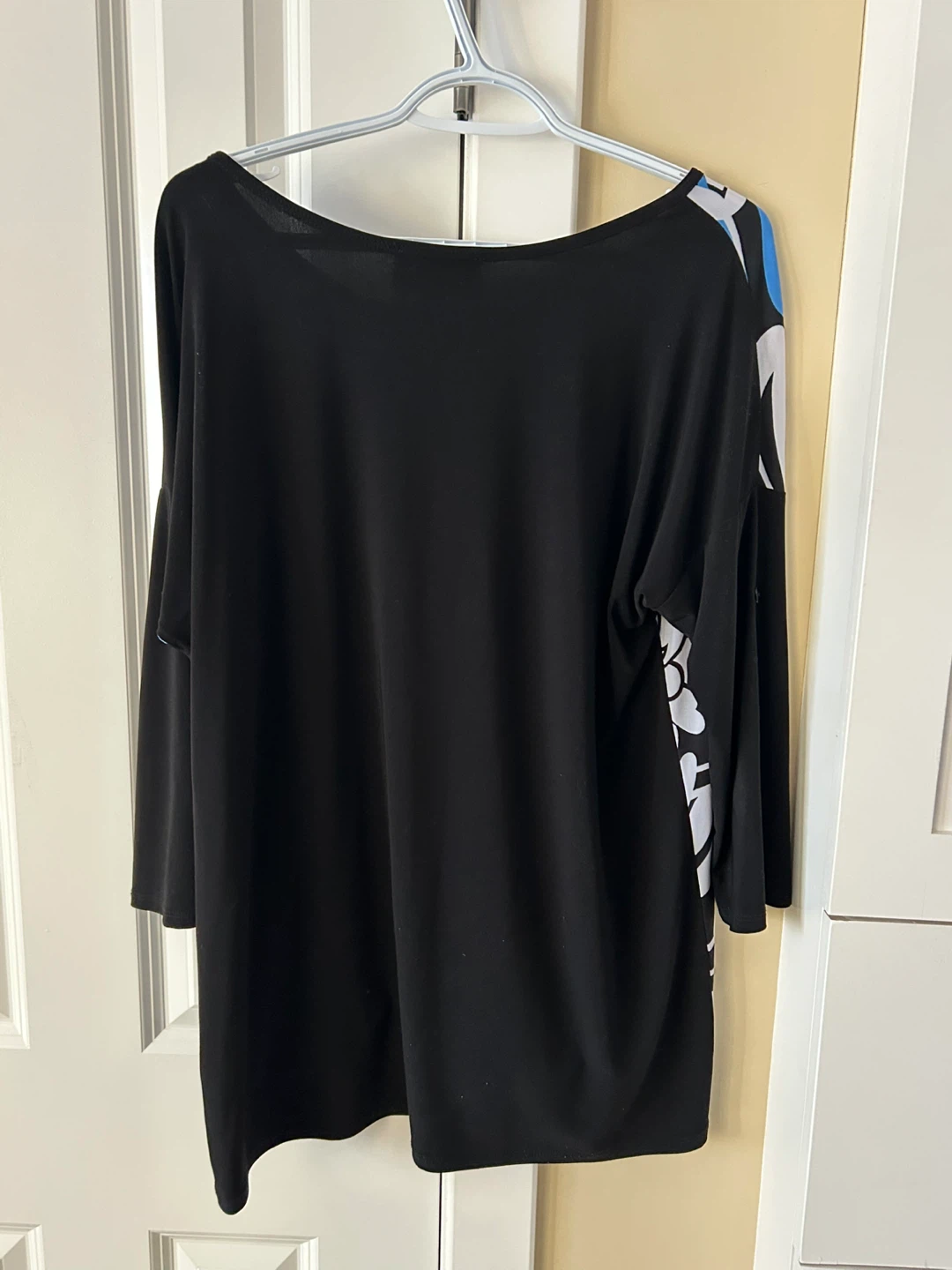 Joseph Ribkoff Blouse Size 8 - photo 3