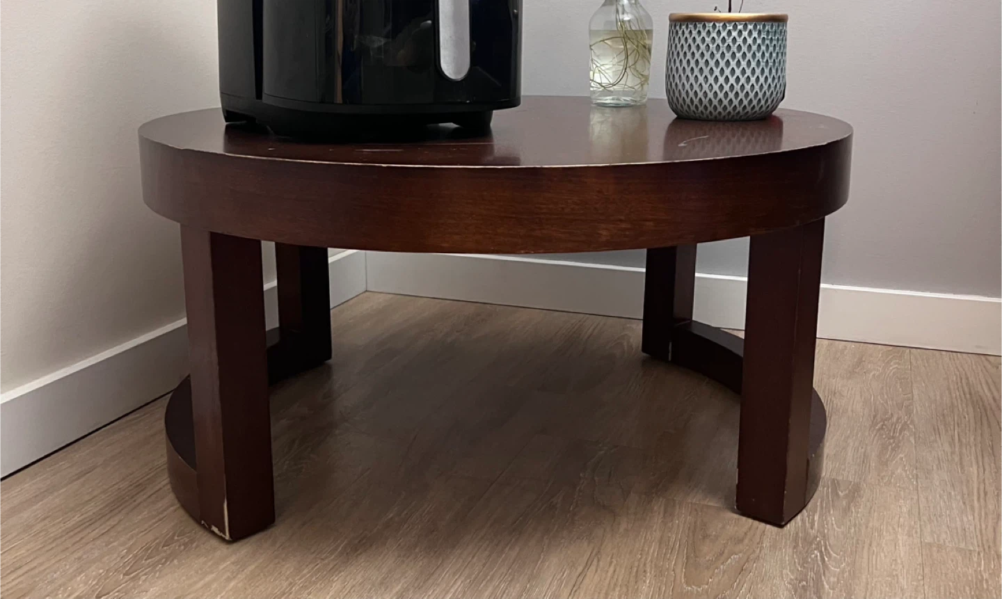 Round Wooden Coffee Table - photo 3