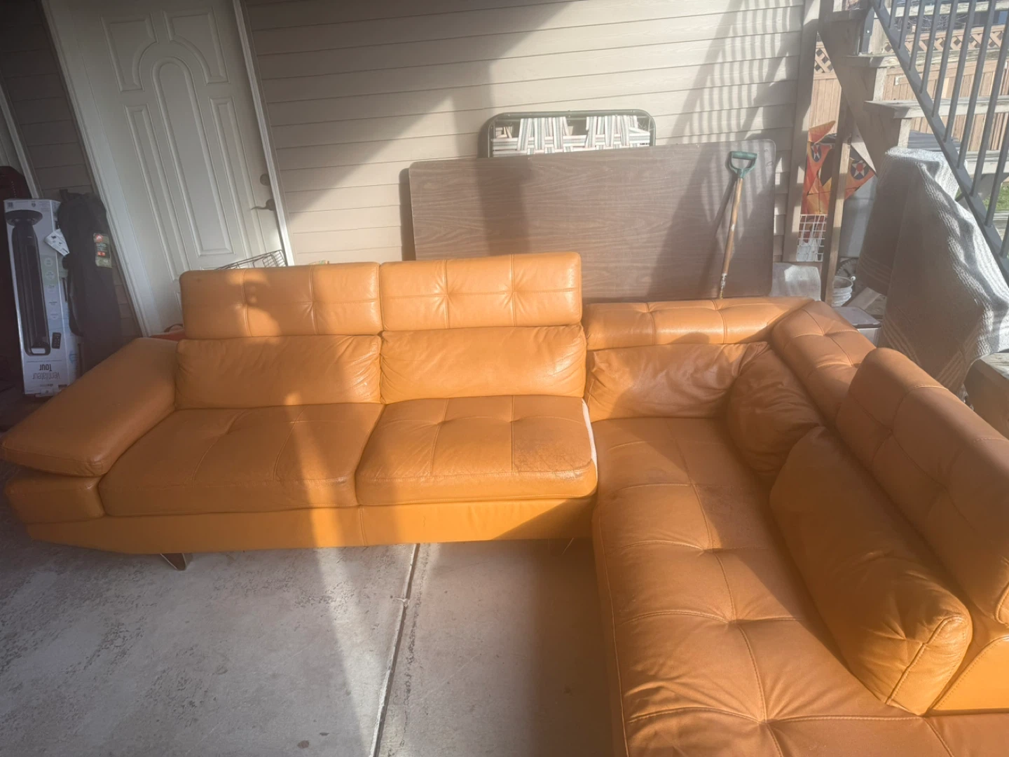 Leather Sectional Sofa - Great Condition! - photo 5