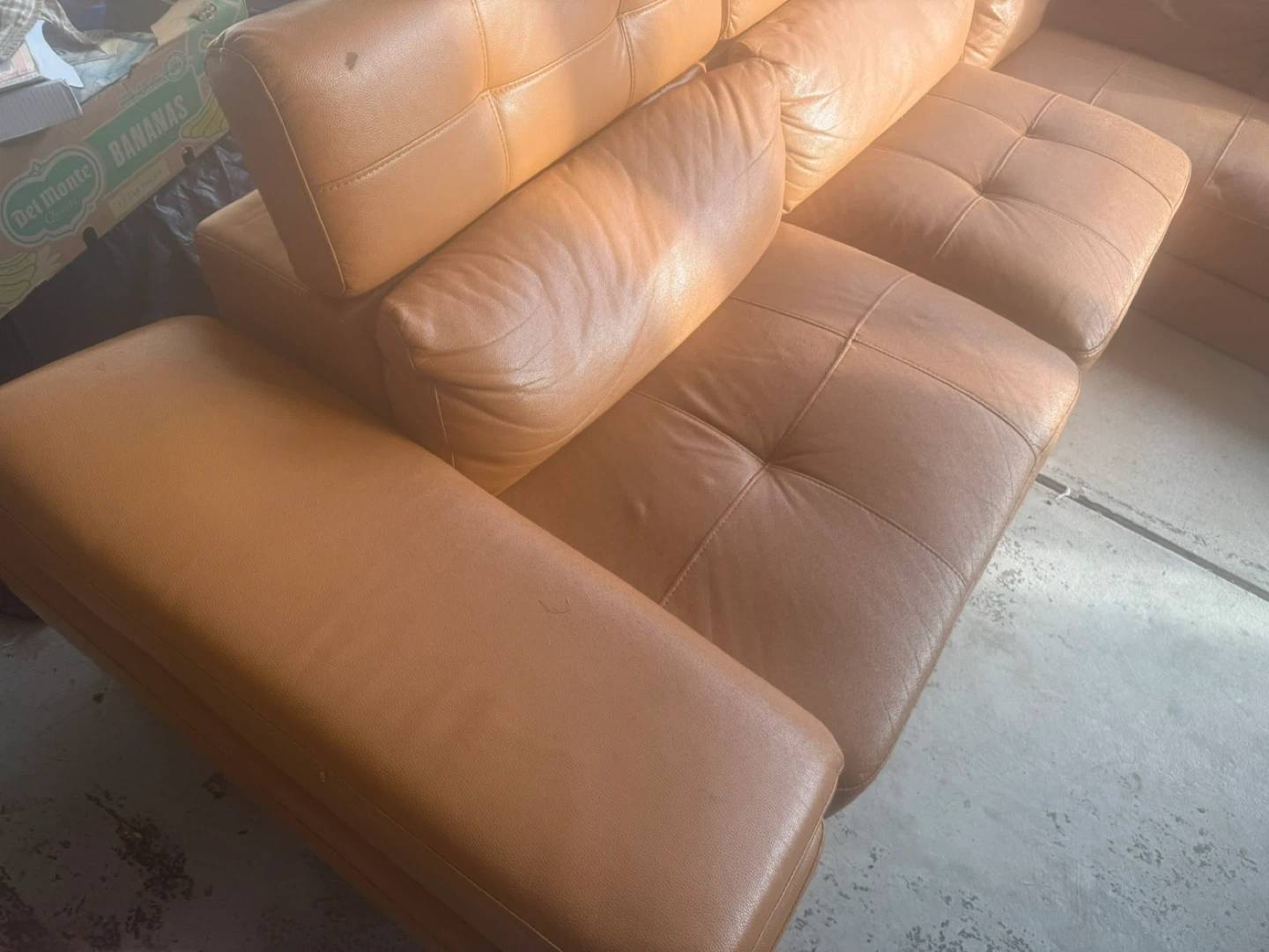 Leather Sectional Sofa - Great Condition! - photo 3