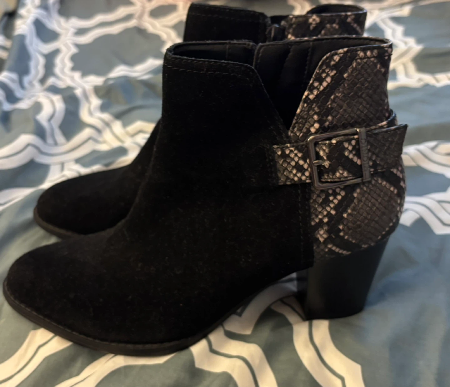 Vionic Black Ankle Boots, Size 8 - photo 2