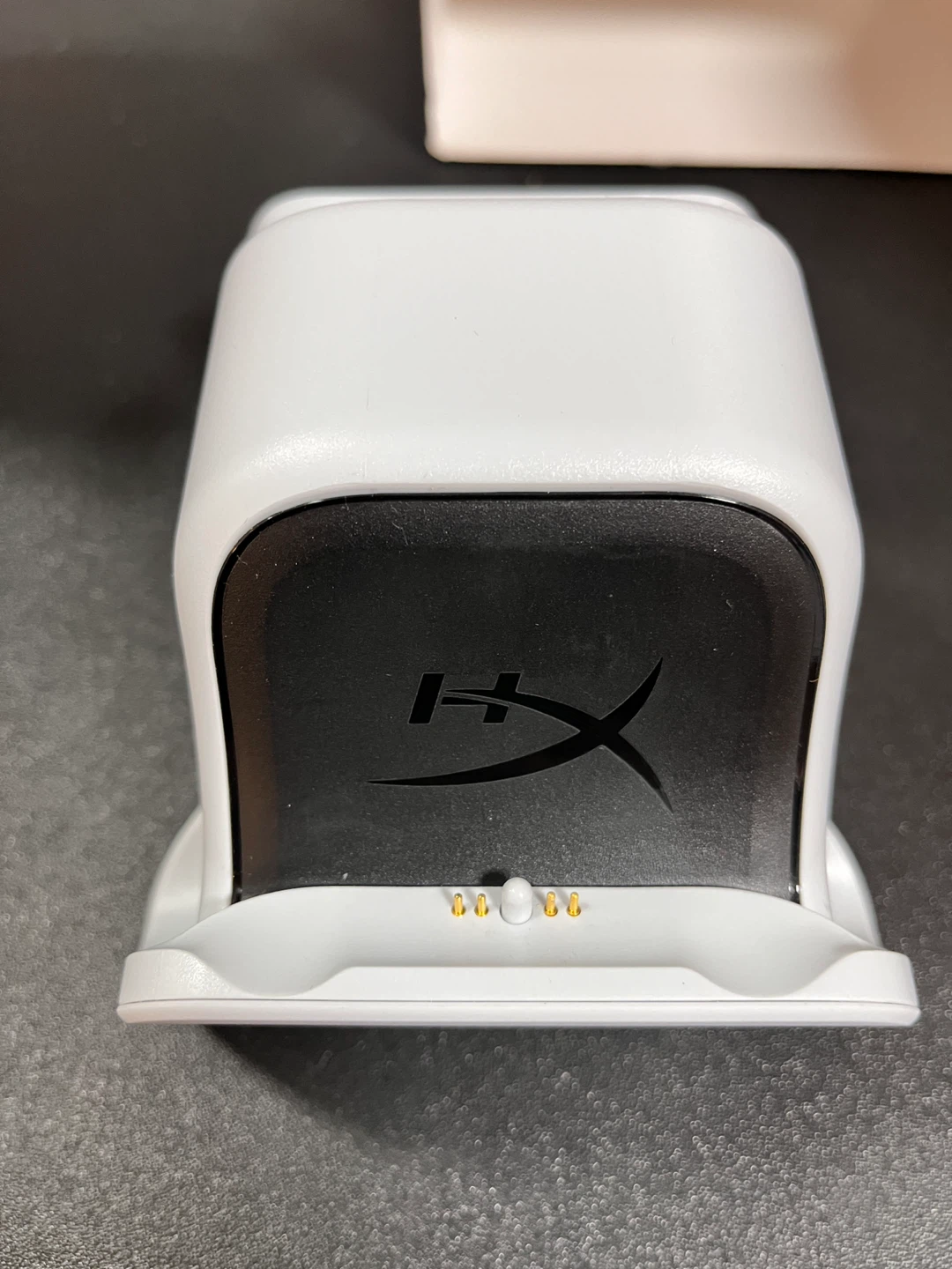 HyperX Chargeplay Duo for PS5 Dualsense controllers - photo 4