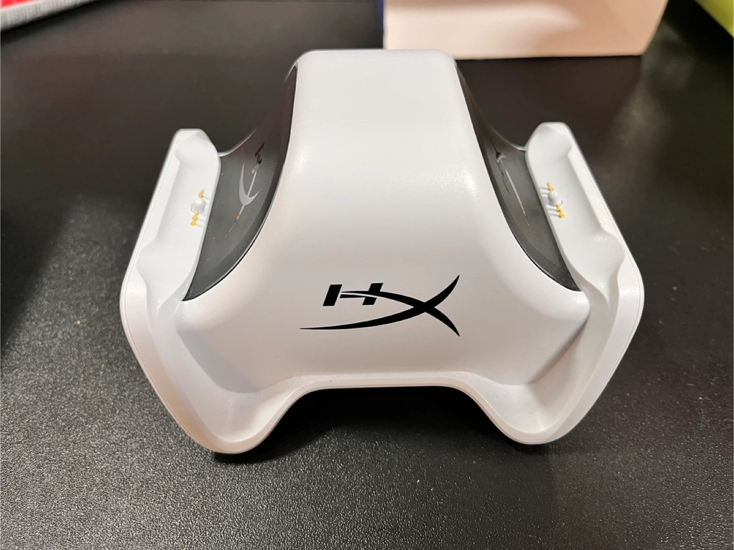 HyperX Chargeplay Duo for PS5 Dualsense controllers - photo 3