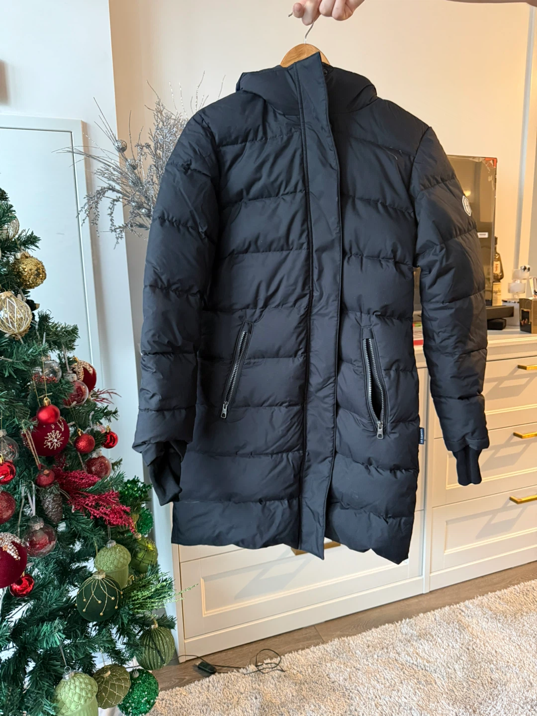 Quartz Co Edition Black Puffer Jacket - Size L