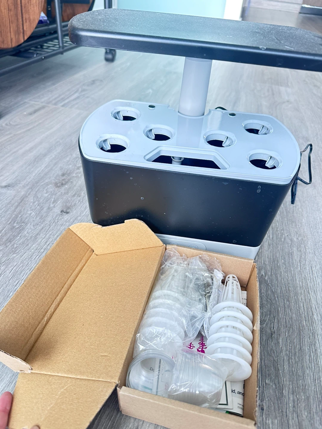 AeroGarden Harvest Indoor Garden System - photo 2