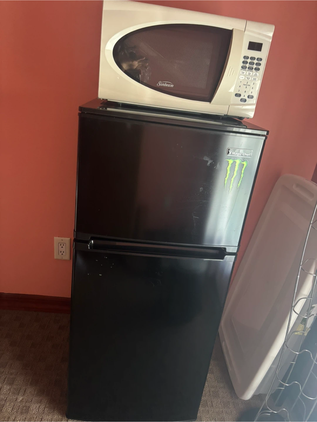 Magic Chef Mini Fridge - Black - photo 2