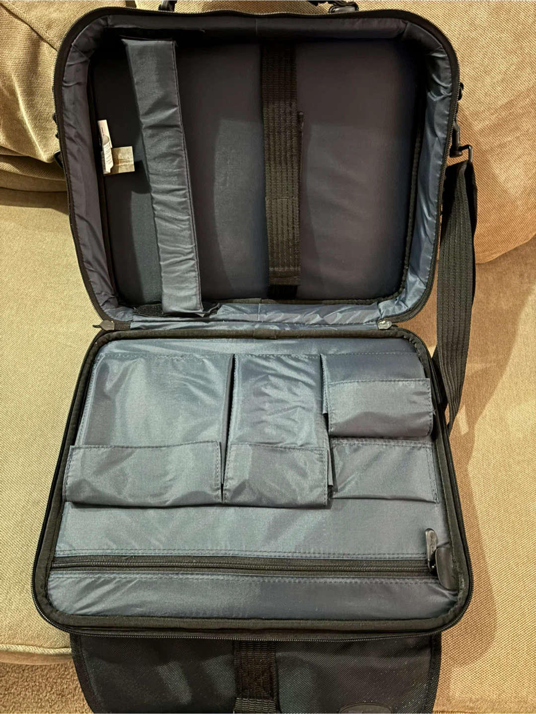 Targus Black Laptop Bag - photo 3