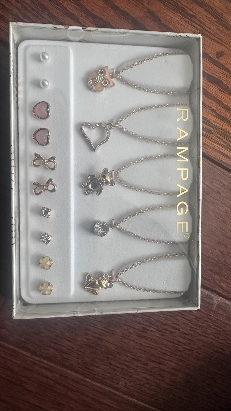 Rampage Necklace and Earring Set