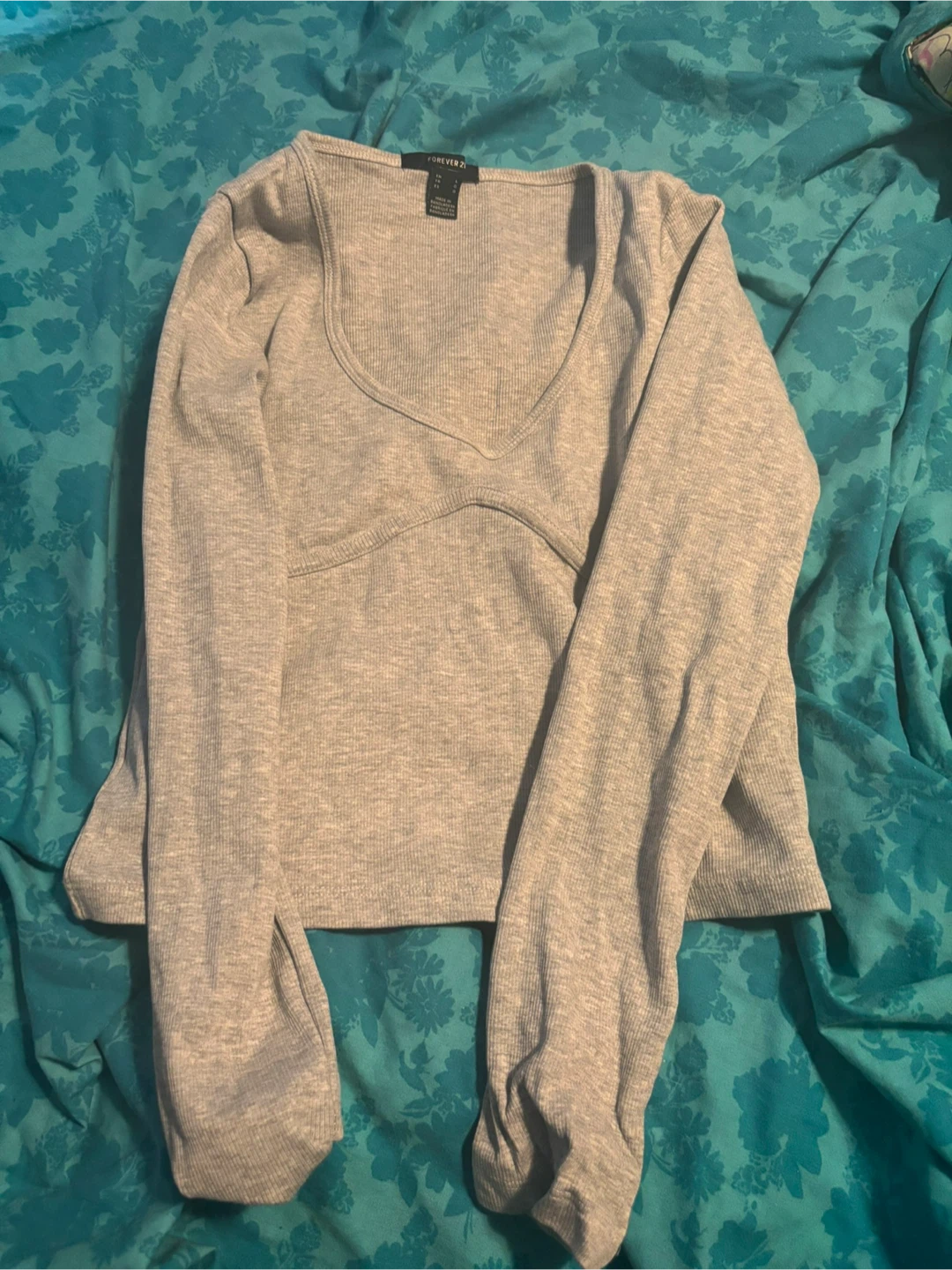 Forever 21 Grey Long Sleeve Top - Size L