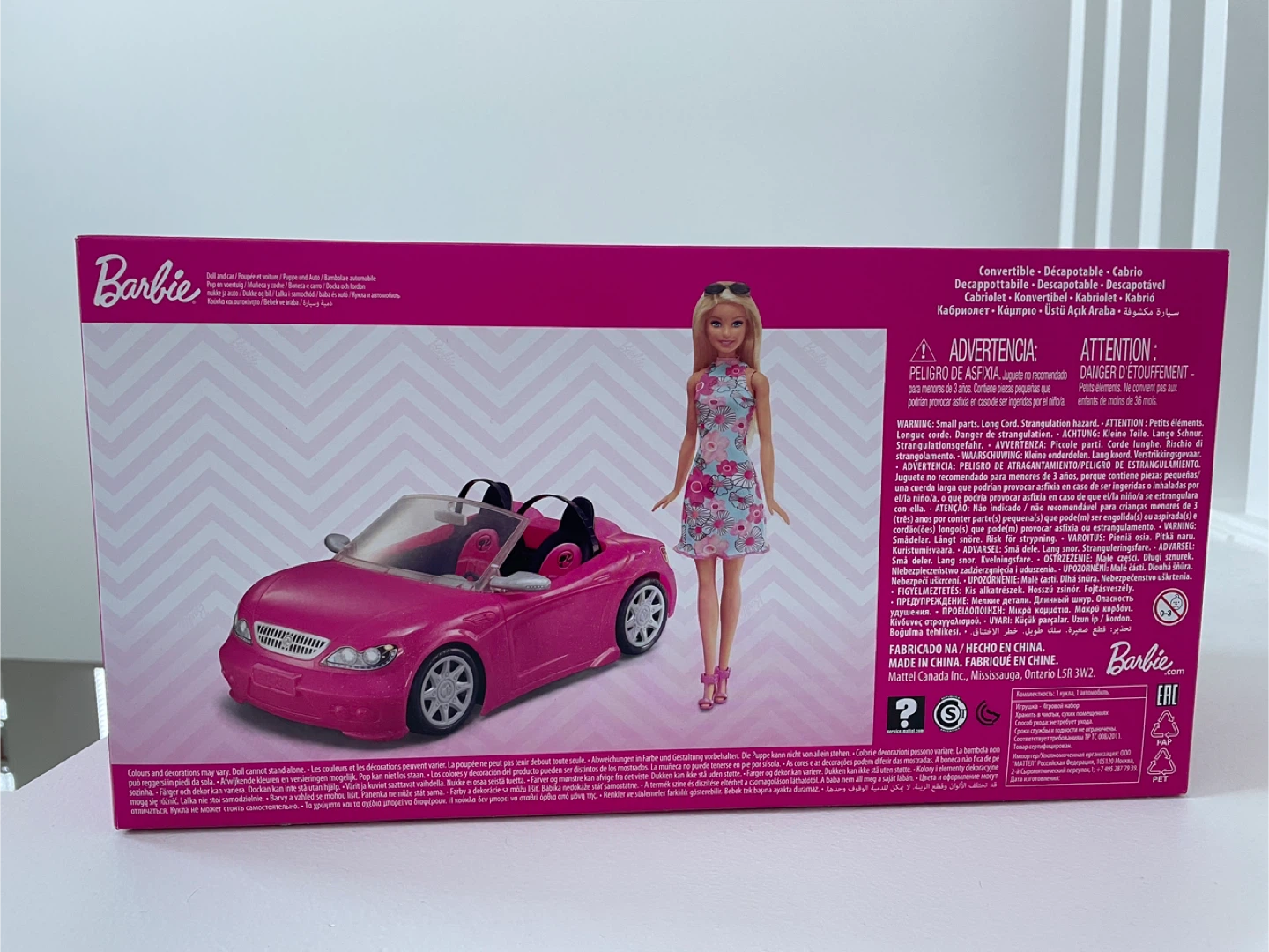 Barbie Convertible Car with Doll - New in Box - photo 2