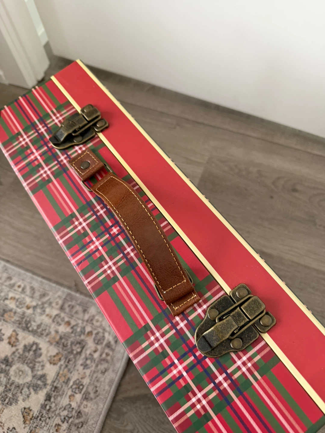 Decorative Suitcase - photo 4