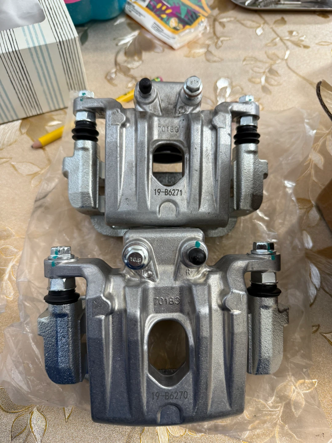 Pair of Silver Car Brake Calipers 19-B6271 and 19-B6270