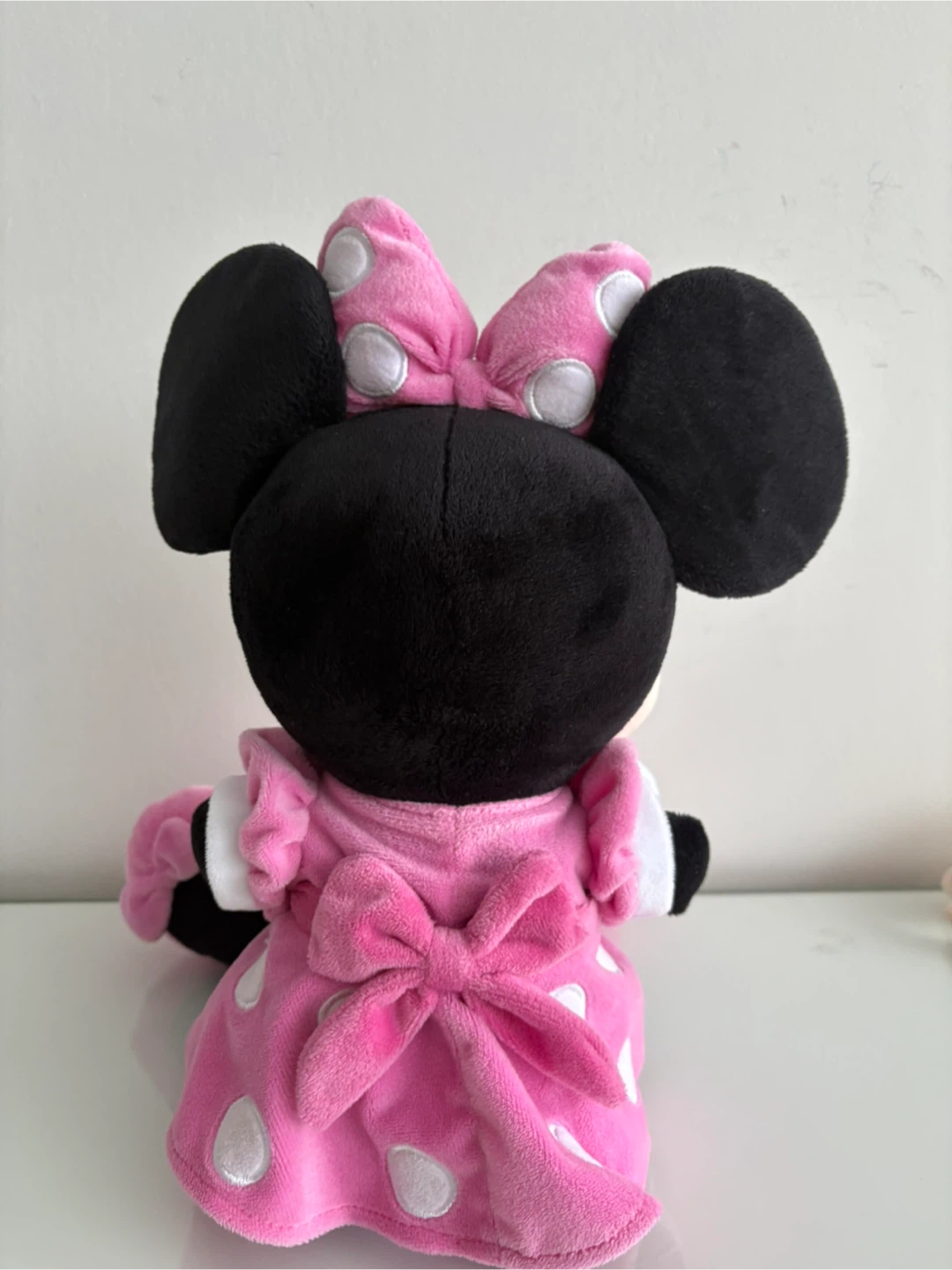 Disney Store Minnie Mouse Plush - photo 2
