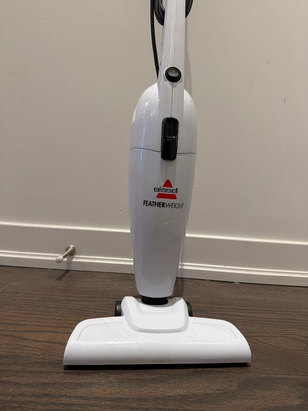 Bissell FeatherWeight Stick Lightweight Bagless Vacuum - photo 2