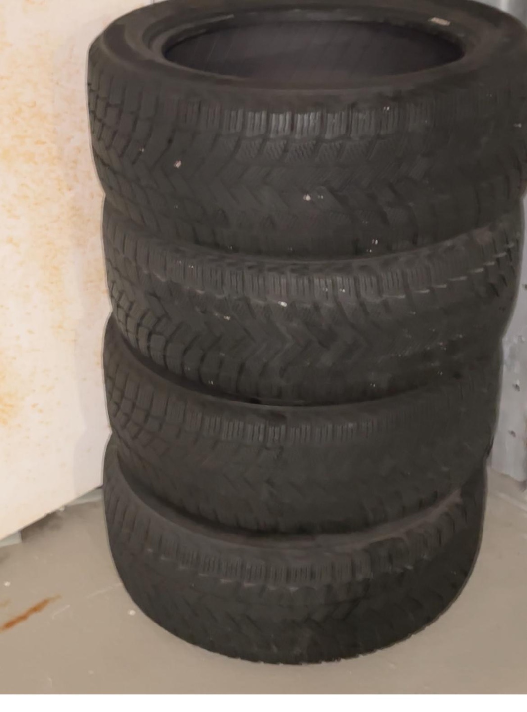 Set of 4 Used Tires