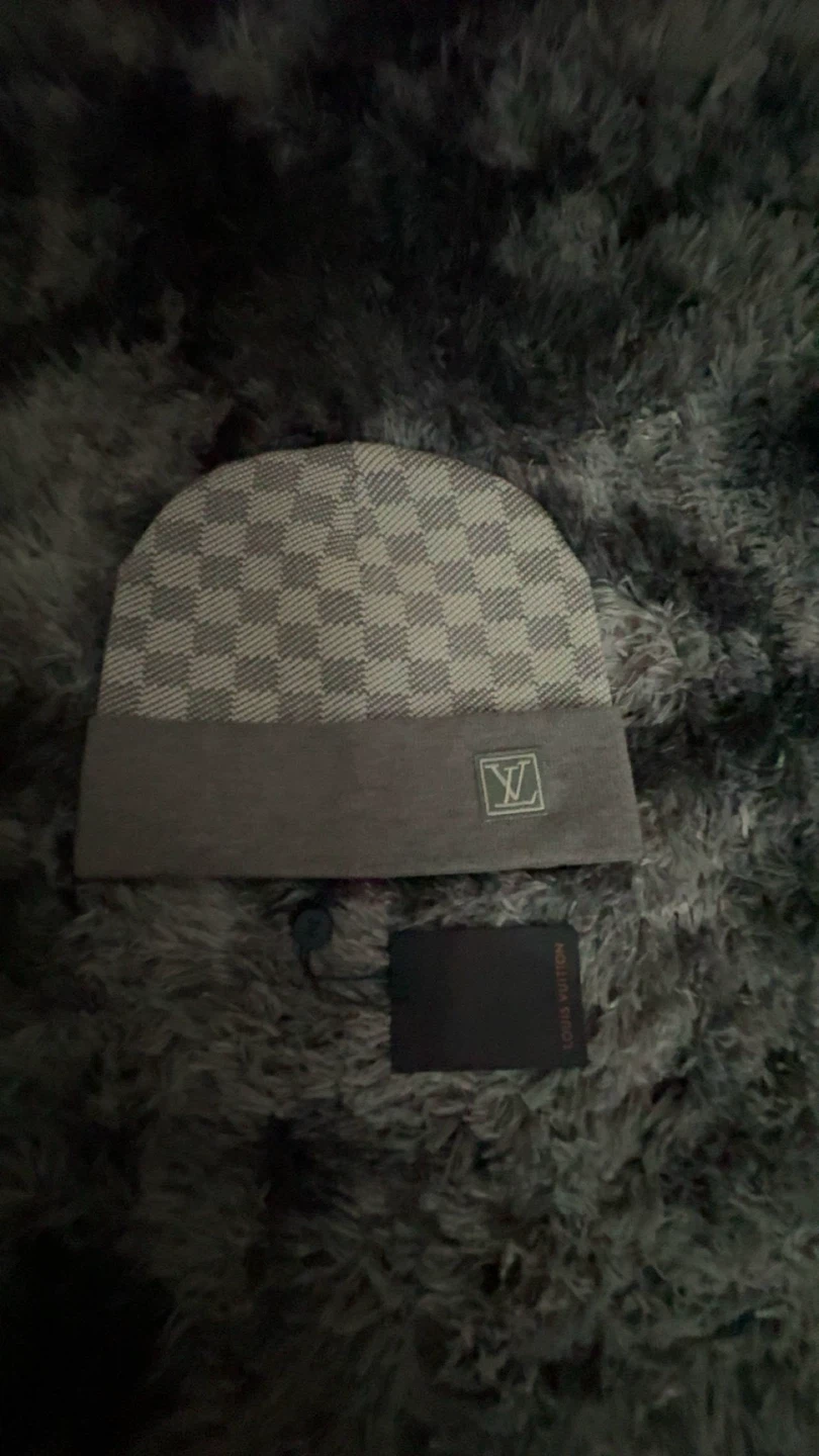 Louis Vuitton Grey Beanie Hat - photo 2