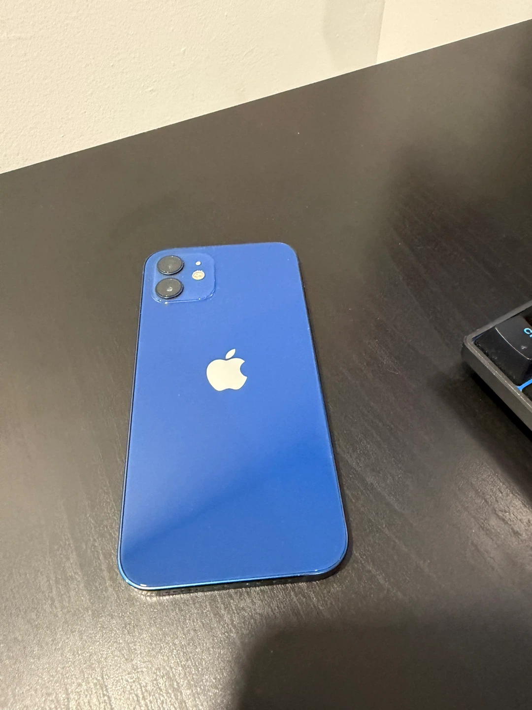 iPhone 12 Blue 64gb - photo 3