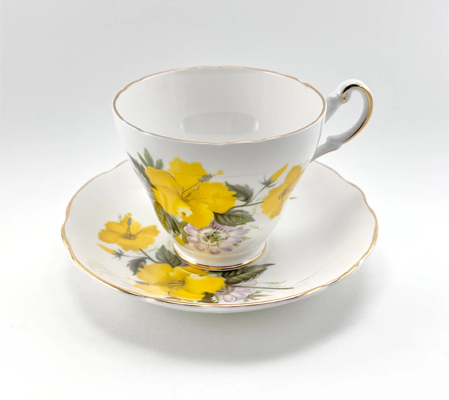 Regency Hibiscus teacup