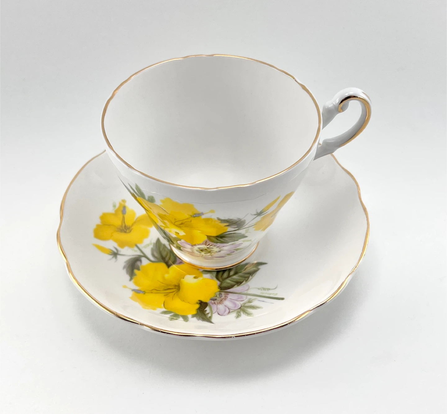 Regency Hibiscus teacup - photo 2
