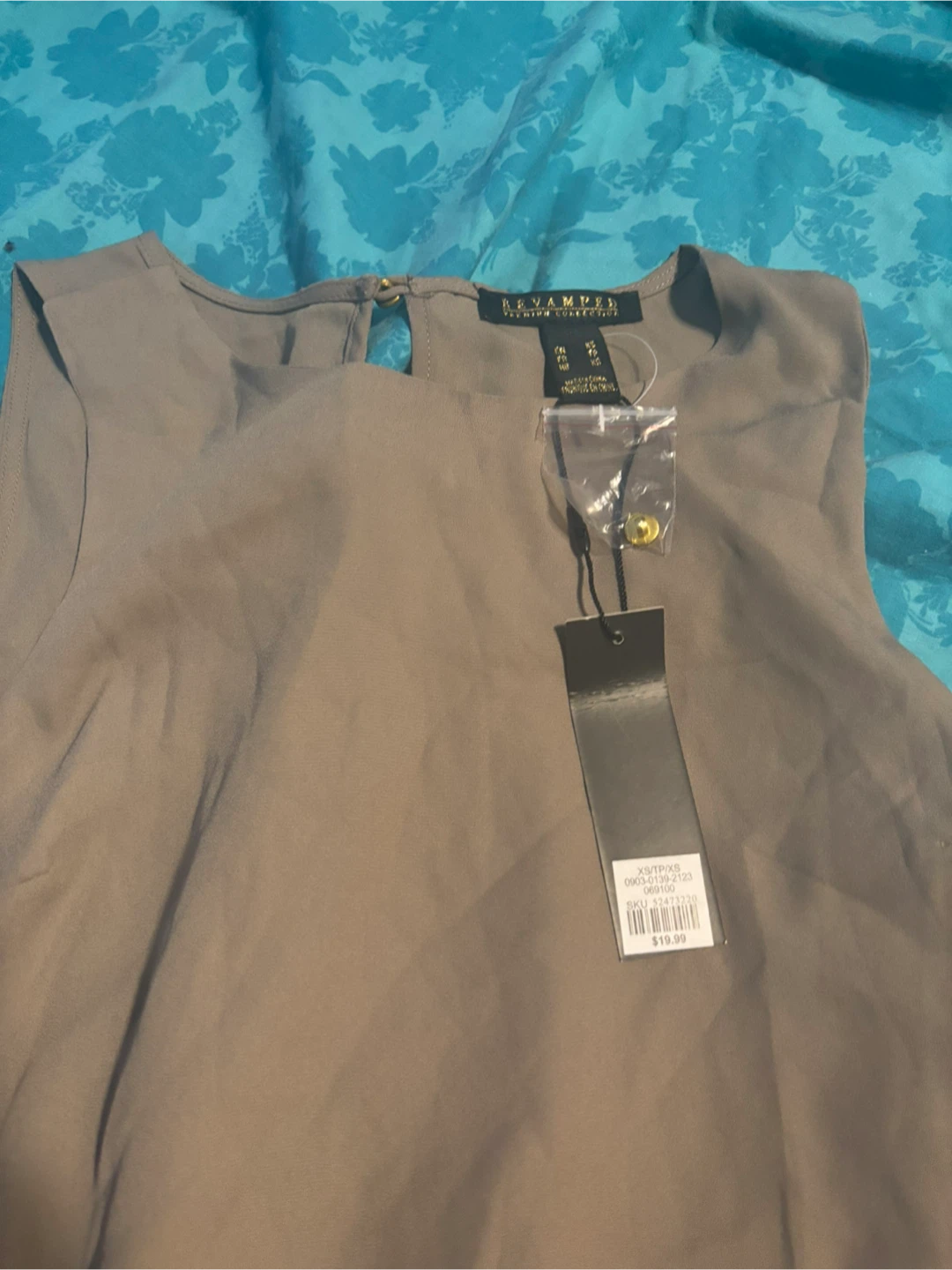 Revamped Women's Sleeveless Top - XS - photo 2