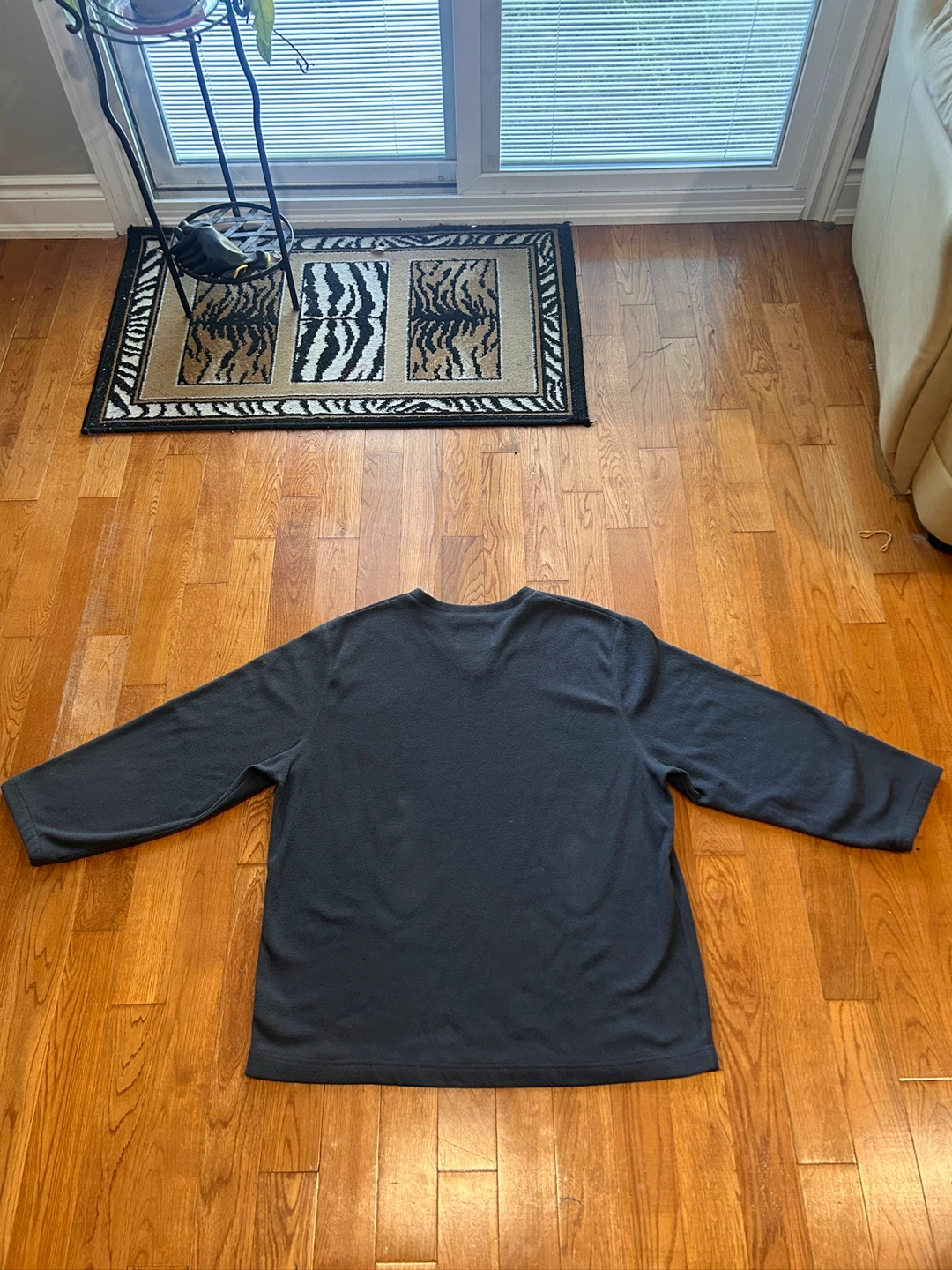 Old Navy Grey V-Neck Sweater - photo 3