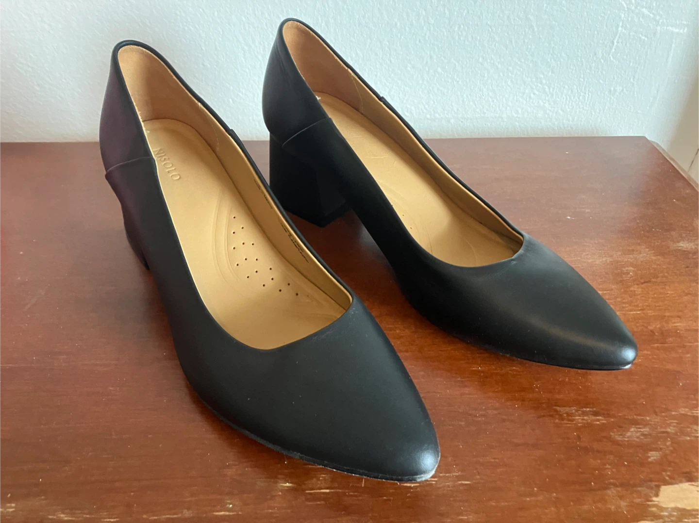 Nisolo Black Leather Block Heel Pumps - Size 8.5