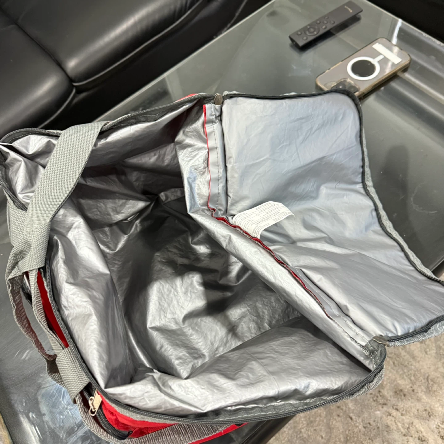 Red Insulated Lunch Bag - photo 2