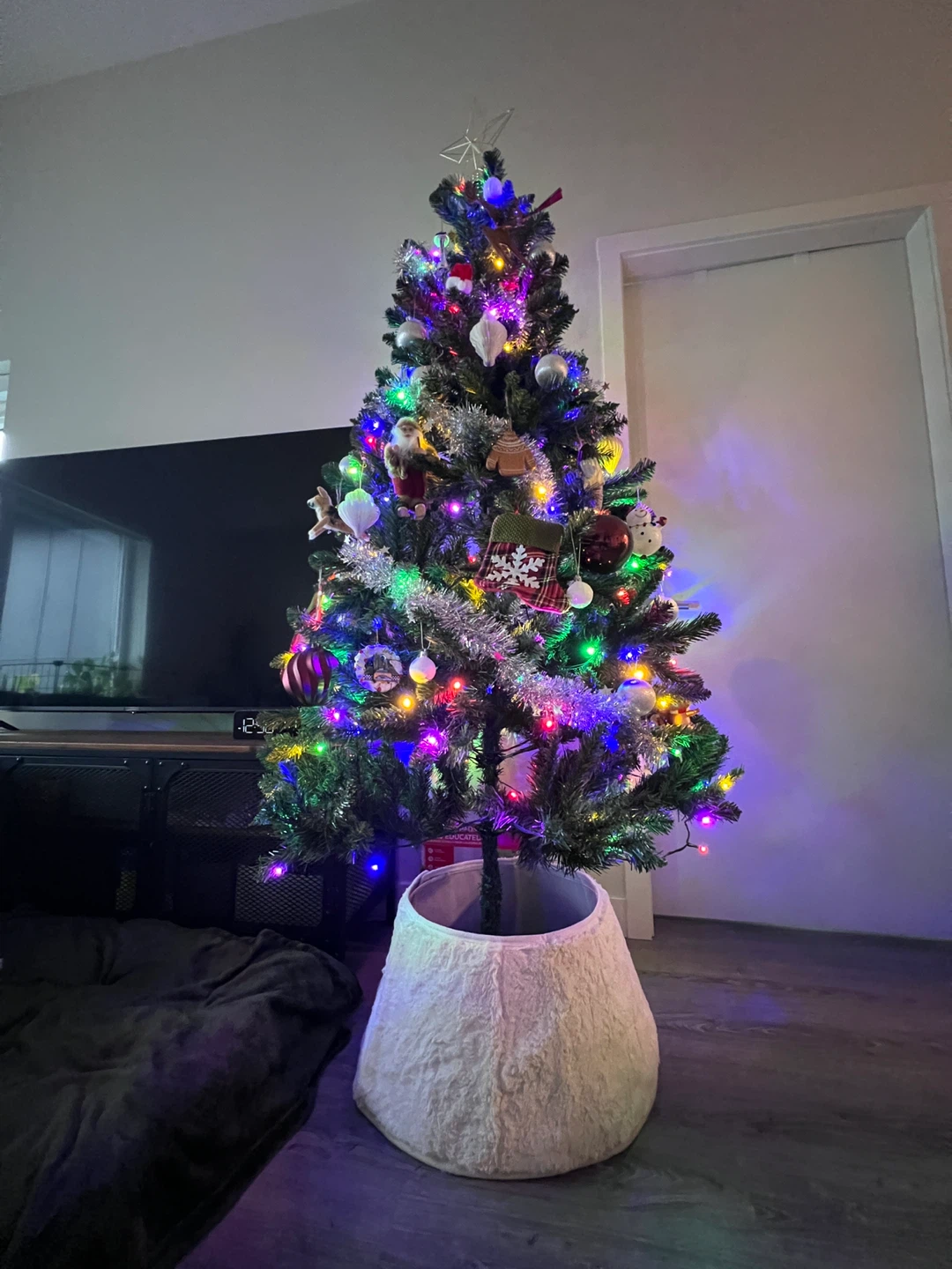 Christmas Tree with skirt