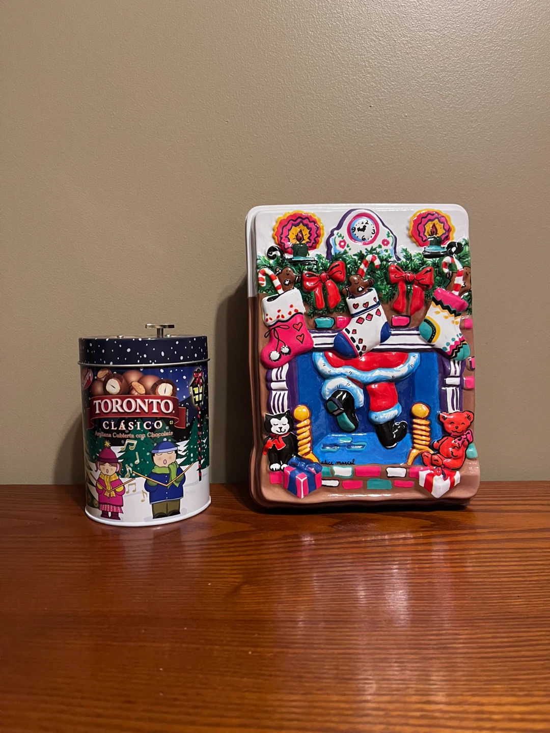 CHRISTMAS THEME FOOD/CANDY STORAGE CONTAINERS