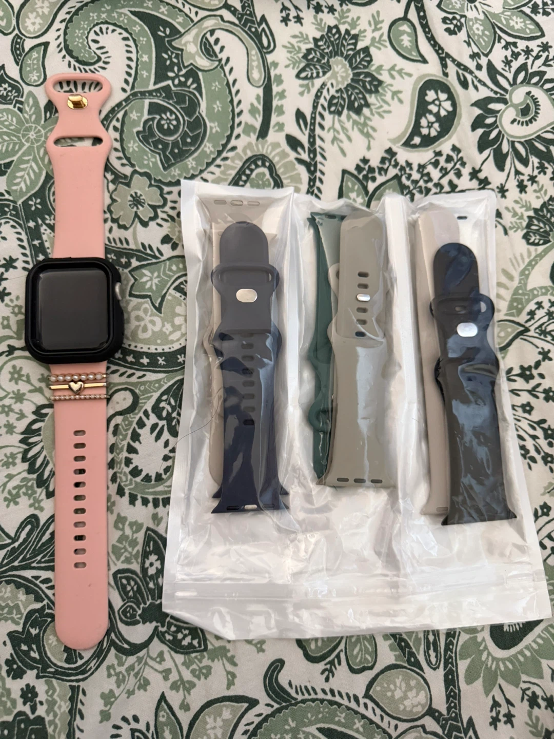 Apple Watch SE- Pink, Blue, Green, Grey