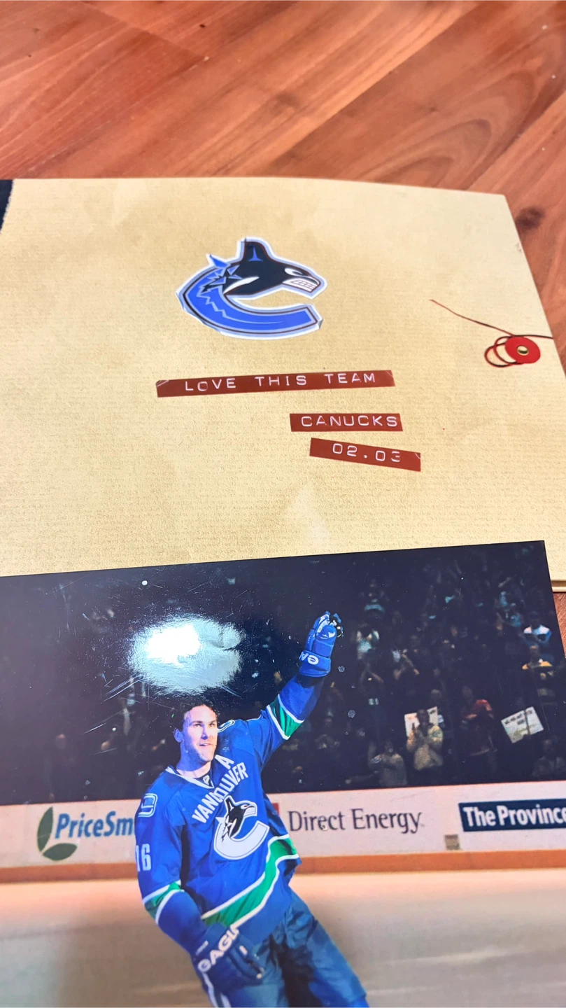 Vancouver Canucks Scrapbook - photo 2