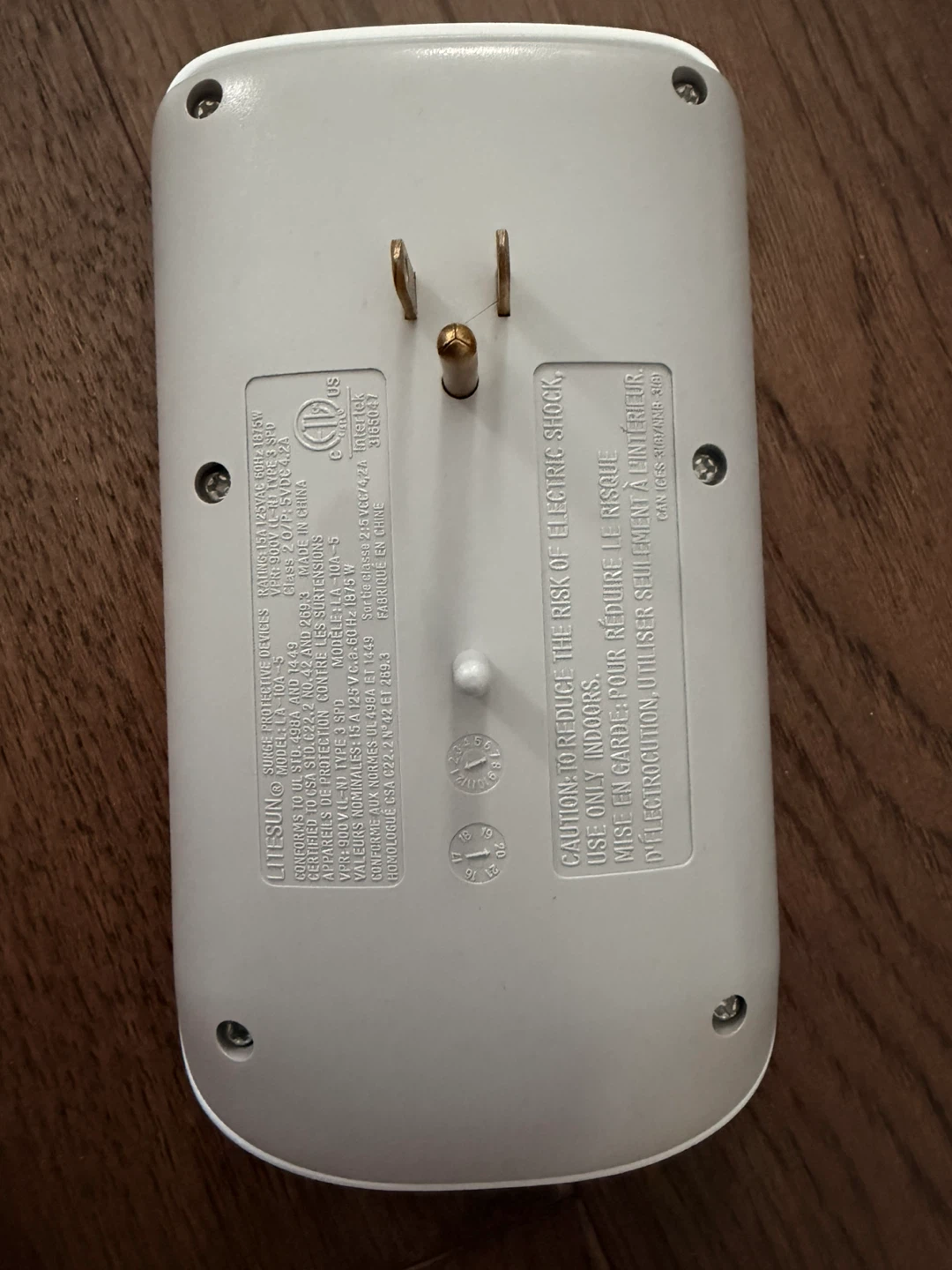 Surge Protector Wall Outlet with USB Ports - photo 3