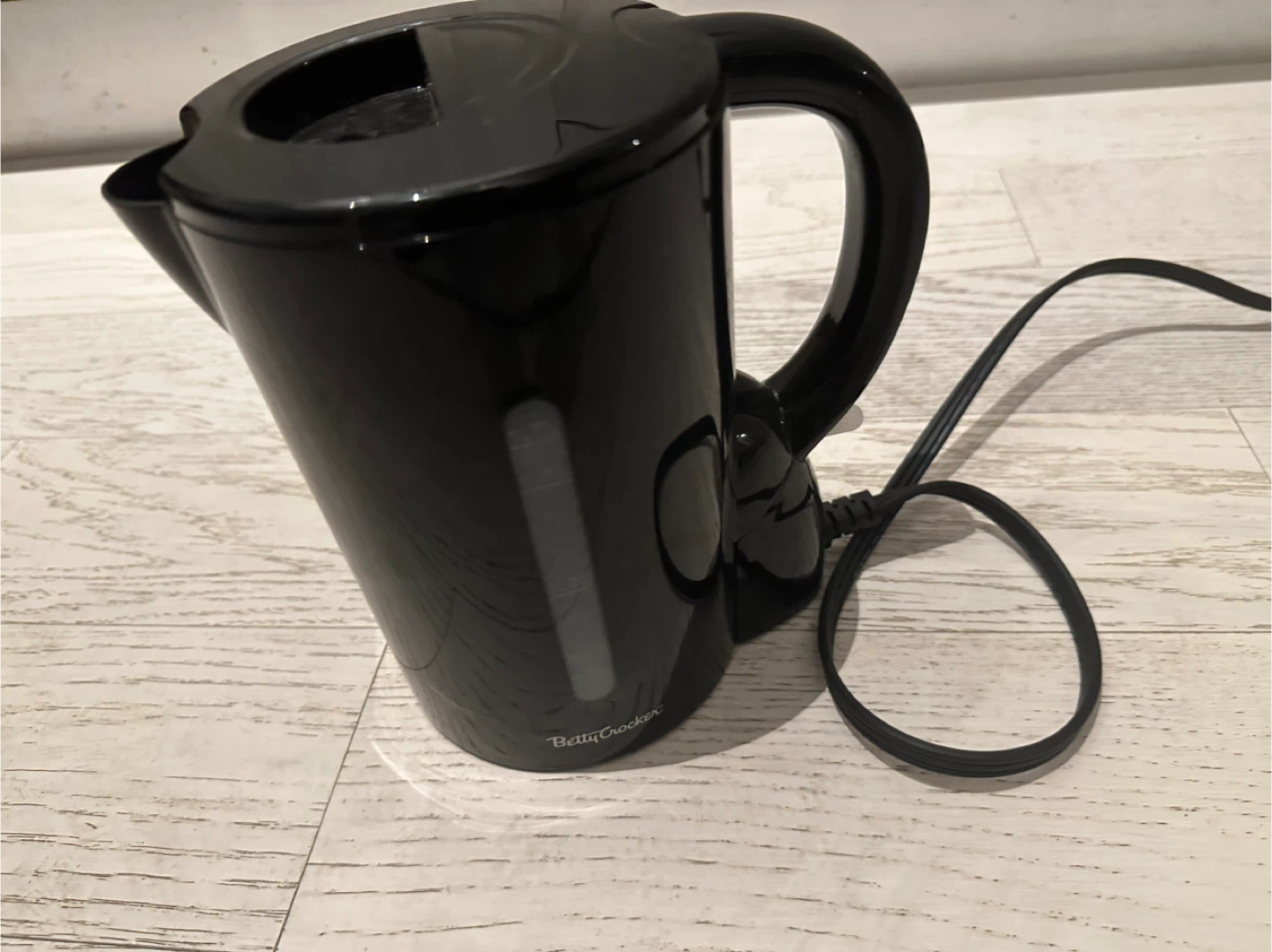 Betty Crocker Black Electric Kettle