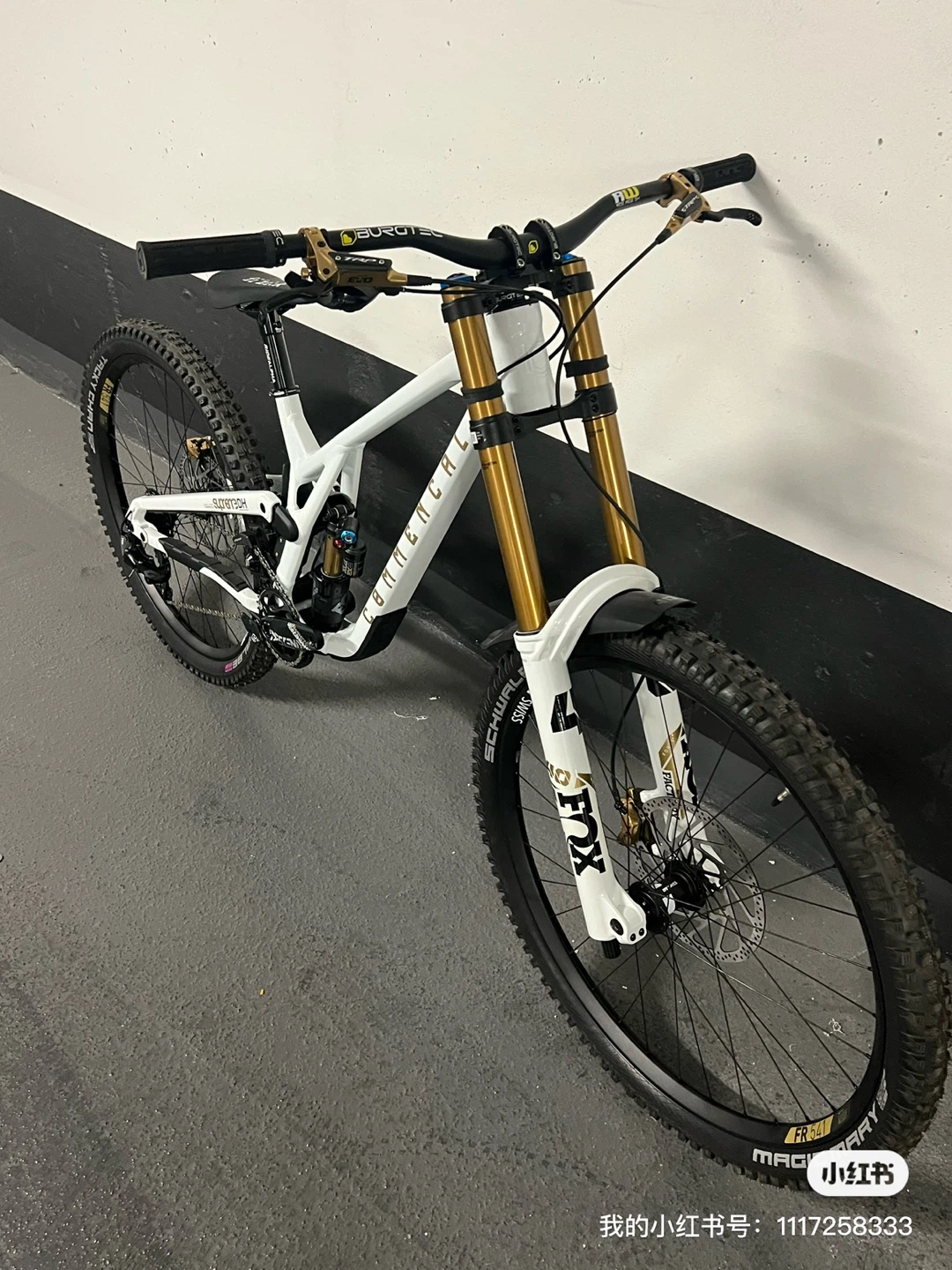 Commencal Supreme DH Downhill Mountain Bike - photo 4