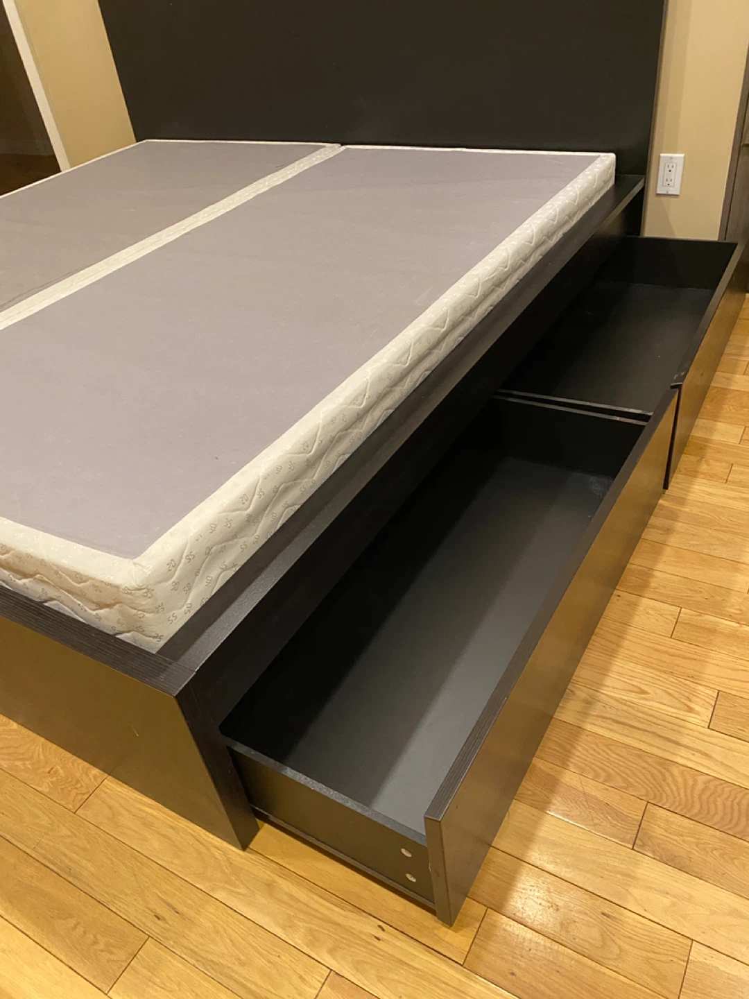 IKEA Malm King Size Bed Frame Set (CAN DELIVER) - photo 3
