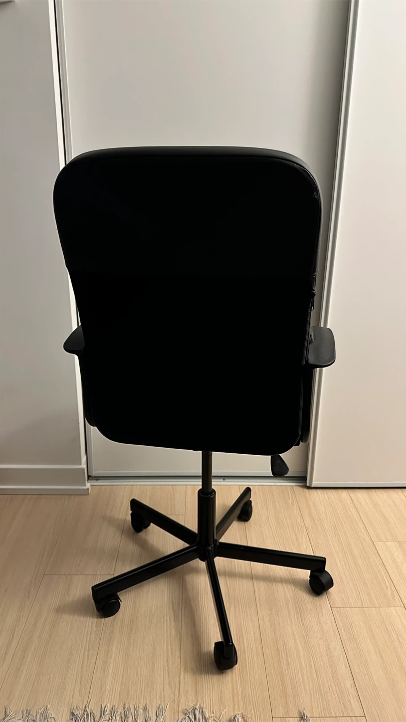 IKEA Renbergert Office Chair - photo 2
