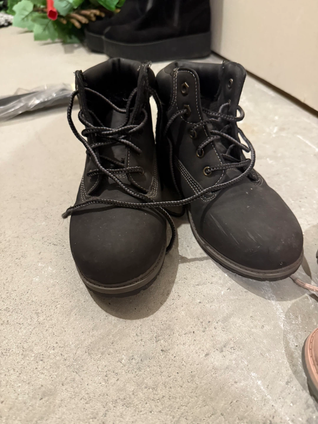 Black Ankle Boots - photo 3