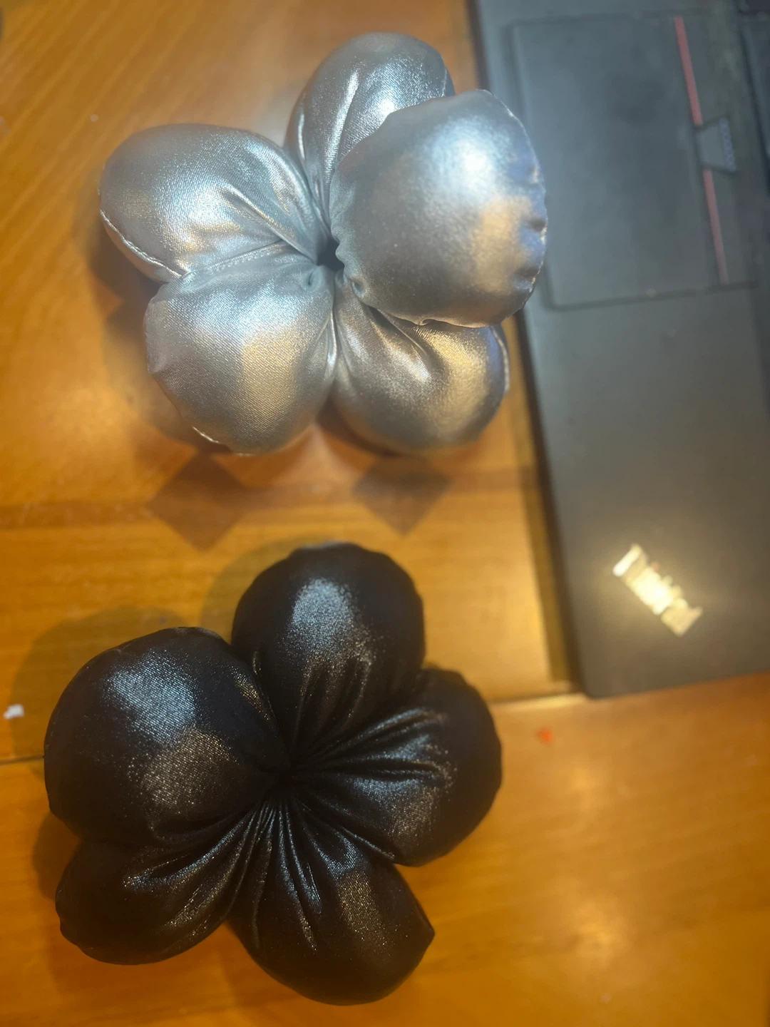 🩶RARE Oversized Sakura Scrunchies - photo 2