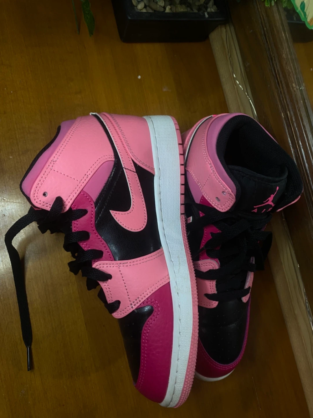 Nike Air Jordan 1 Mid, Size 5.5Y