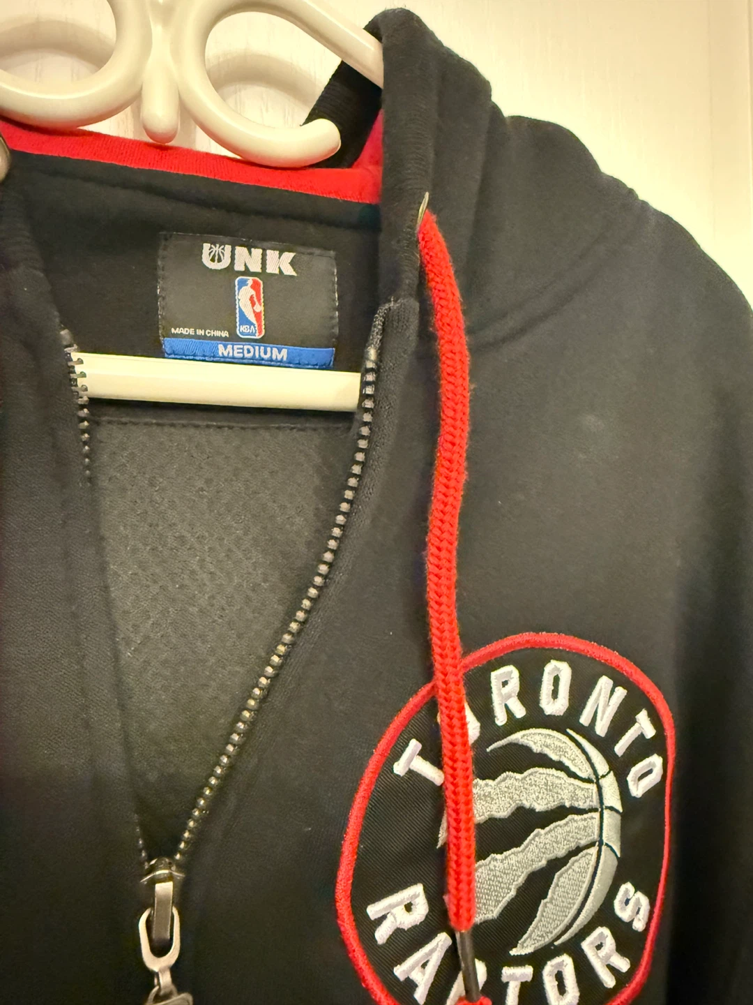 Toronto Raptors ONK NBA Hoodie - Size Medium - photo 3