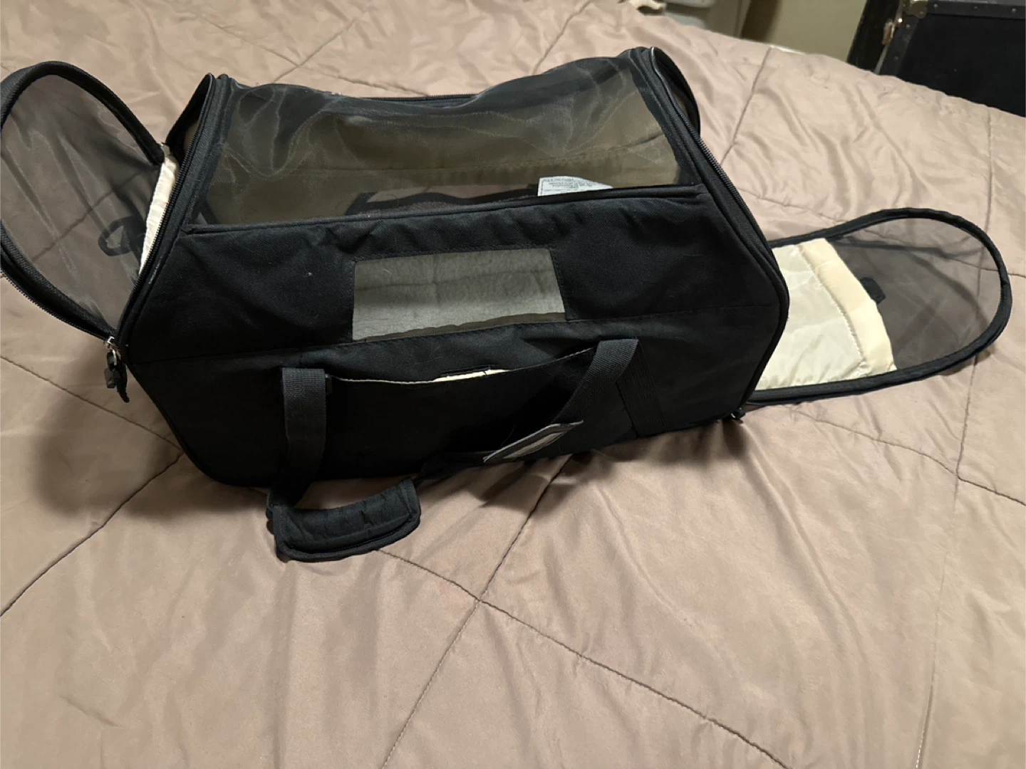 Sherpa Black Pet Carrier - photo 3