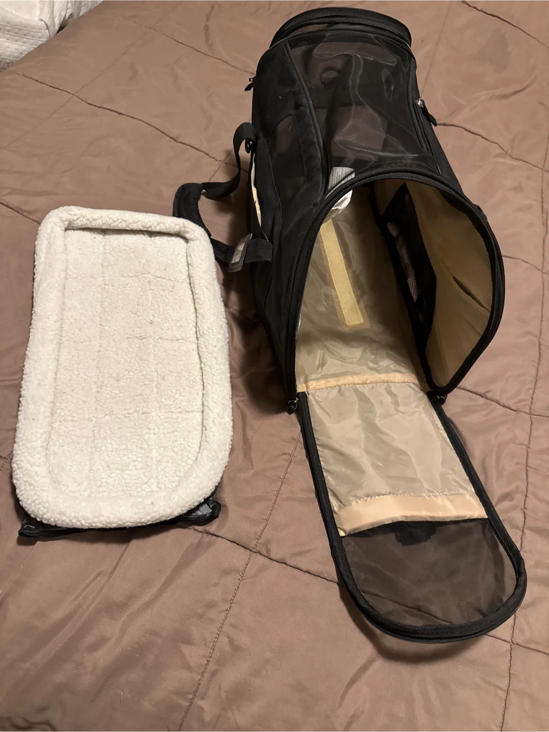 Sherpa Black Pet Carrier - photo 2