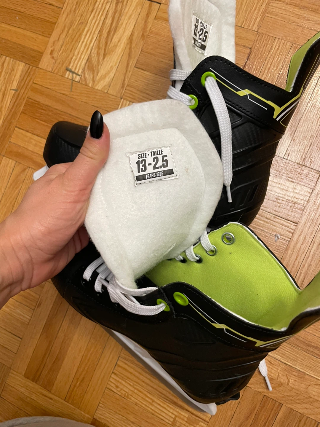 Size 13-2.5 Black Hockey Skates - photo 2