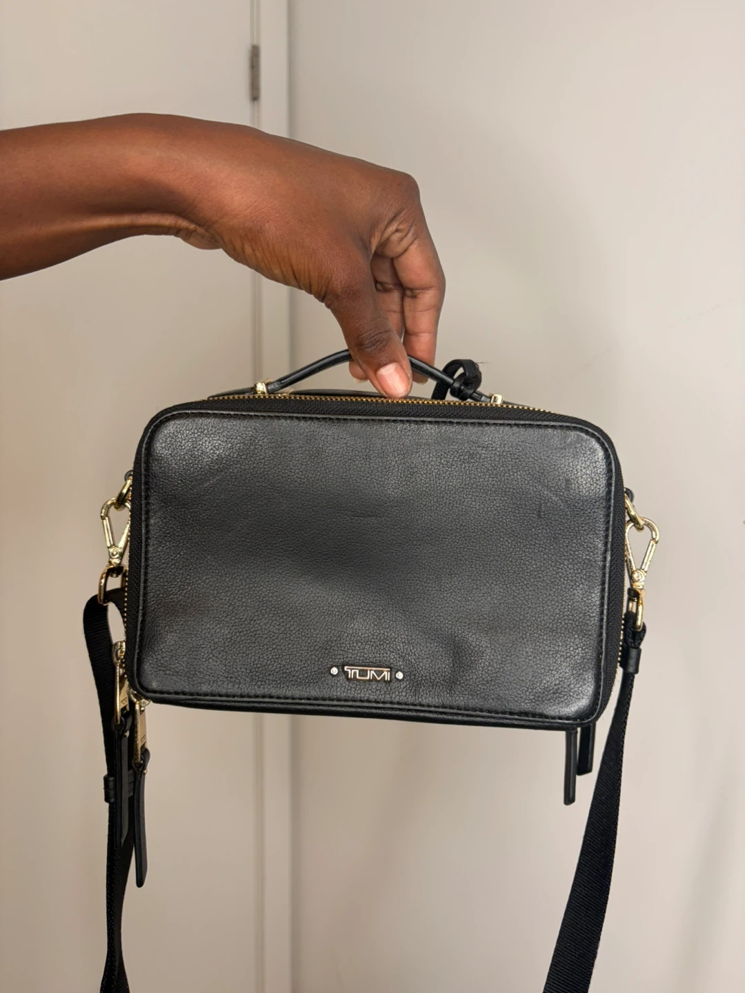 Tumi Voyageur Black Leather Crossbody